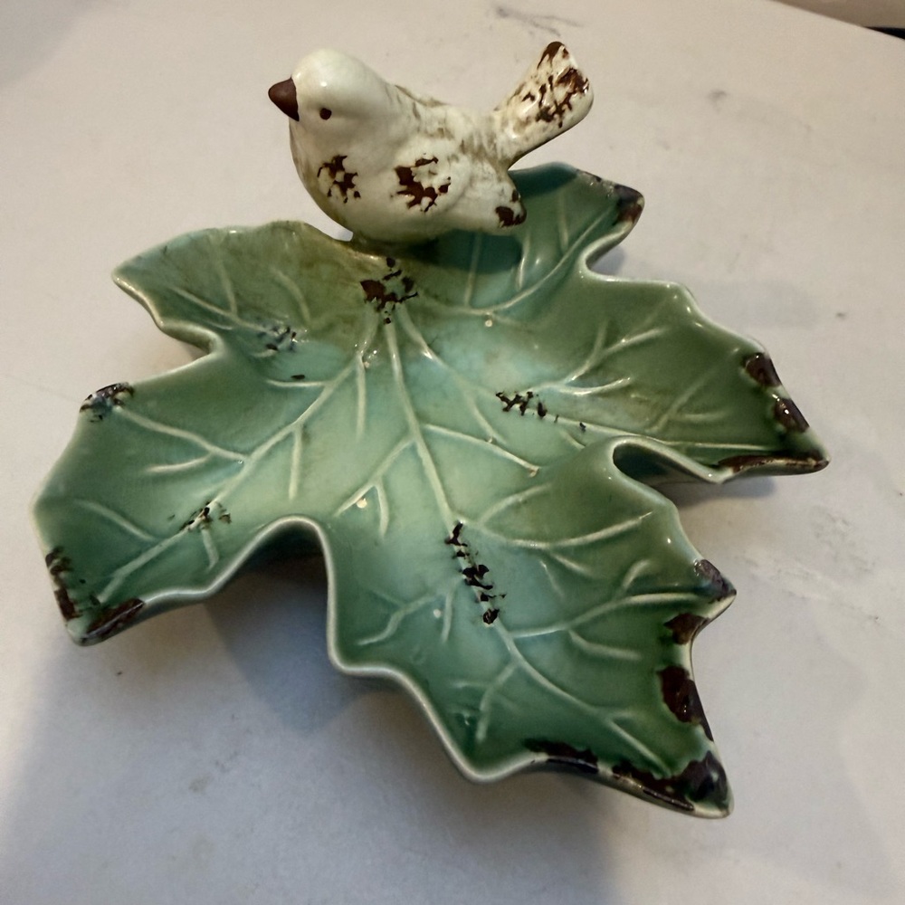 Creative Co-op Bird‎ On Leaf Ceramic Trinket Candy Dish Rustic Bird On Leaf